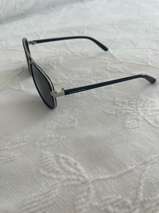 Gafas de sol aviador negras y plateadas