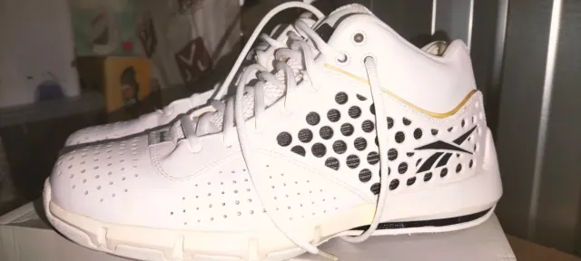 Zapatillas Reebok Blancas y Doradas