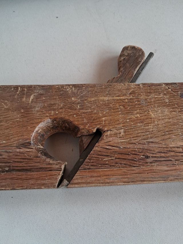 Garlopa de carpintero antigua