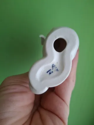 Cherubino in porcellana