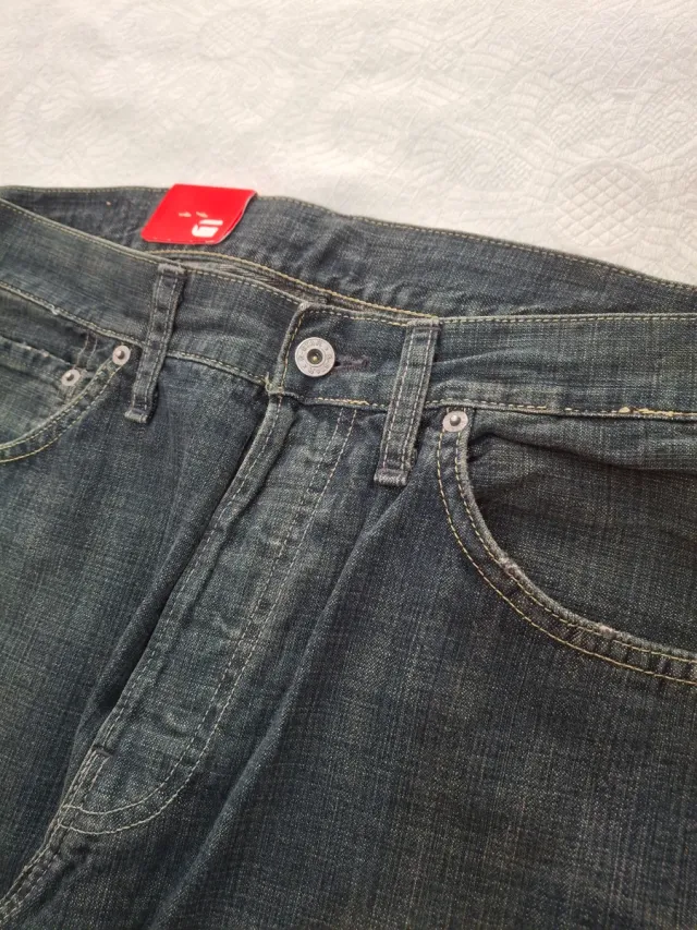 Pantalón G-Star RAW  con etiqueta
