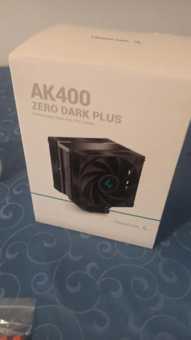 Caixa Cooler AK400 Deepcool com Acessórios