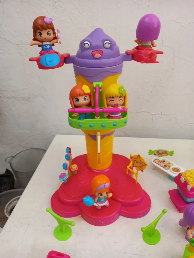 Parque de atracciones Pinypon con muñecos