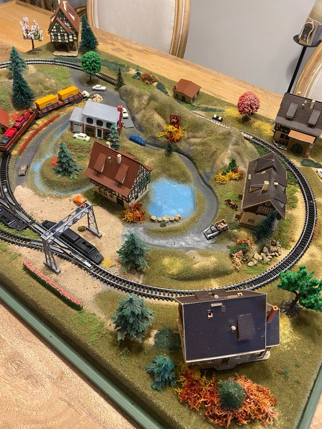 Maqueta Tren IberTrain Años 80 Remodelada