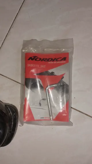 Botas de esquí mujer Nordica Cruise NFS negras. 2