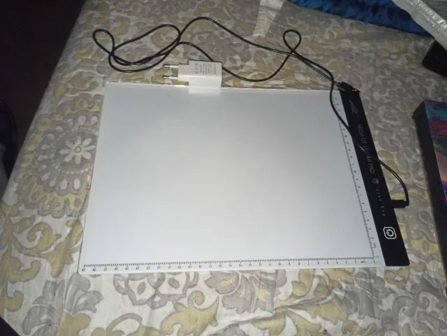 Mesa de Luz LED A4 Alex Bog Artist