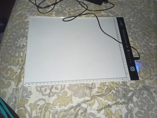 Mesa de Luz LED A4 Alex Bog Artist