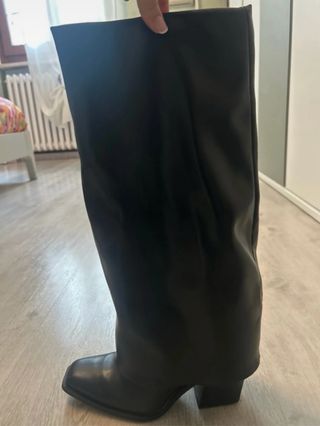 Stivali neri tacco largo