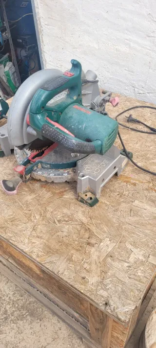 Ingletadora Bosch PCM 10