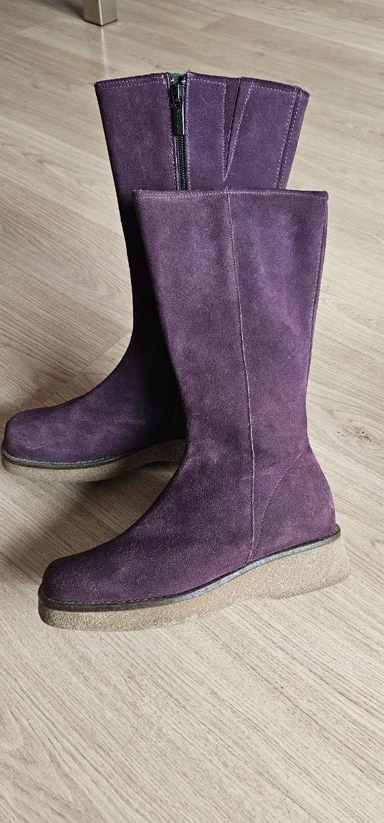 Botas ante moradas talla 39