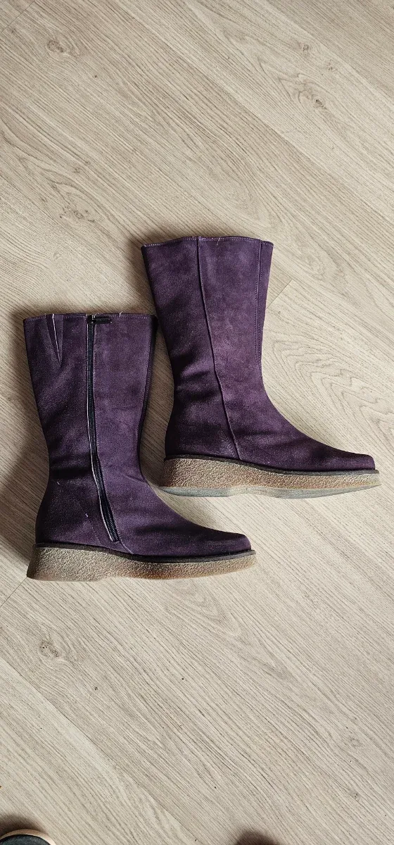Botas ante moradas talla 39
