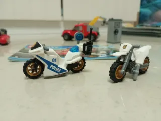 LEGO City Set Polizia 60137