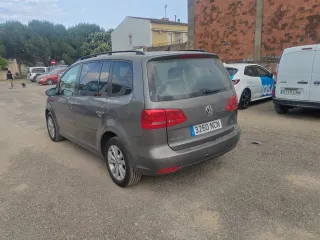 Volkswagen Touran 2011