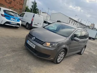 Volkswagen Touran 2011
