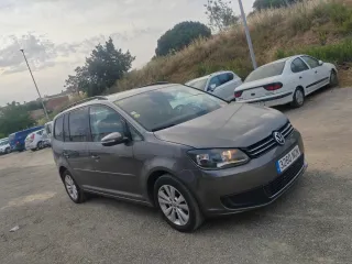 Volkswagen Touran 2011