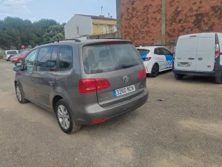 Volkswagen Touran 2011