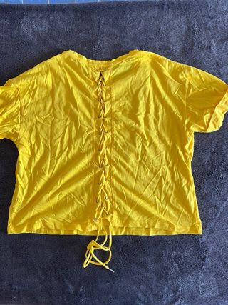 Camiseta amarilla manga corta