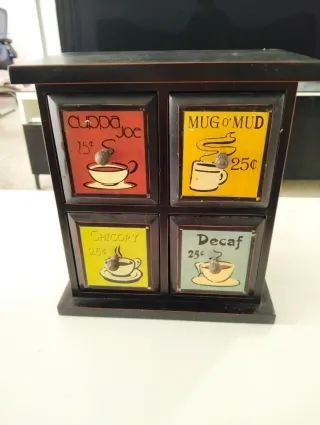 Cassettiera stile caffè vintage