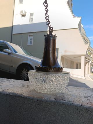 Lampadario vintage in vetro e metallo