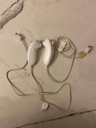 2 Nunchuk Nintendo Wii