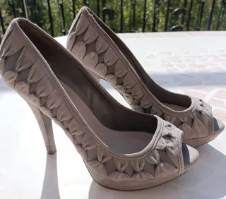 Zapatos tacón Zara de ante 