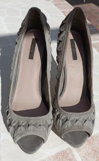 Zapatos tacón Zara de ante 