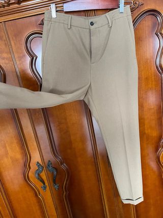 Pantalón Zara color tierra