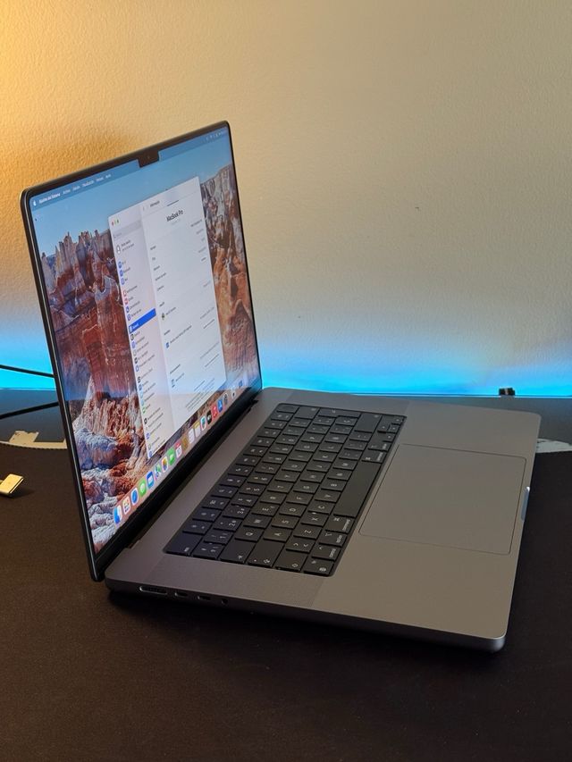 MacBook Pro 2022 512GB M1PRO
