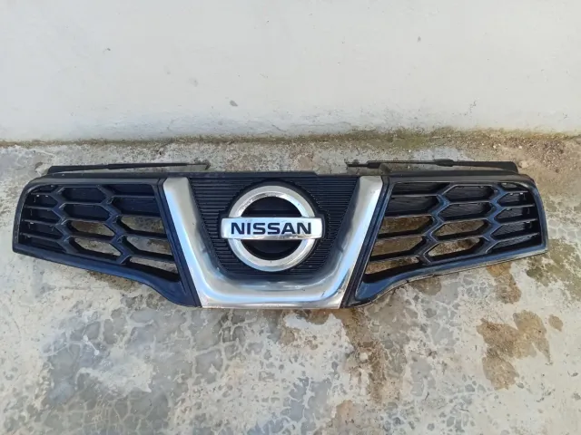 Rejilla Delantera Nissan Qashqai J10