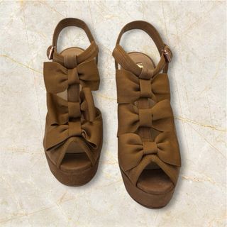 Sandalias Cubanas Marrones con Lazo