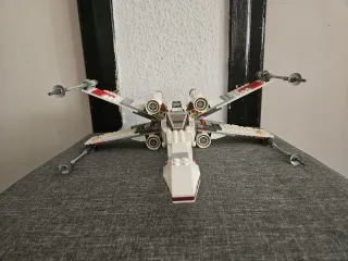 Lego Star Wars 9493 X-wing Starfighter.