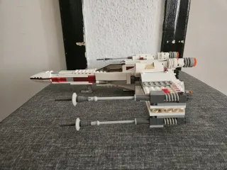 Lego Star Wars 9493 X-wing Starfighter.