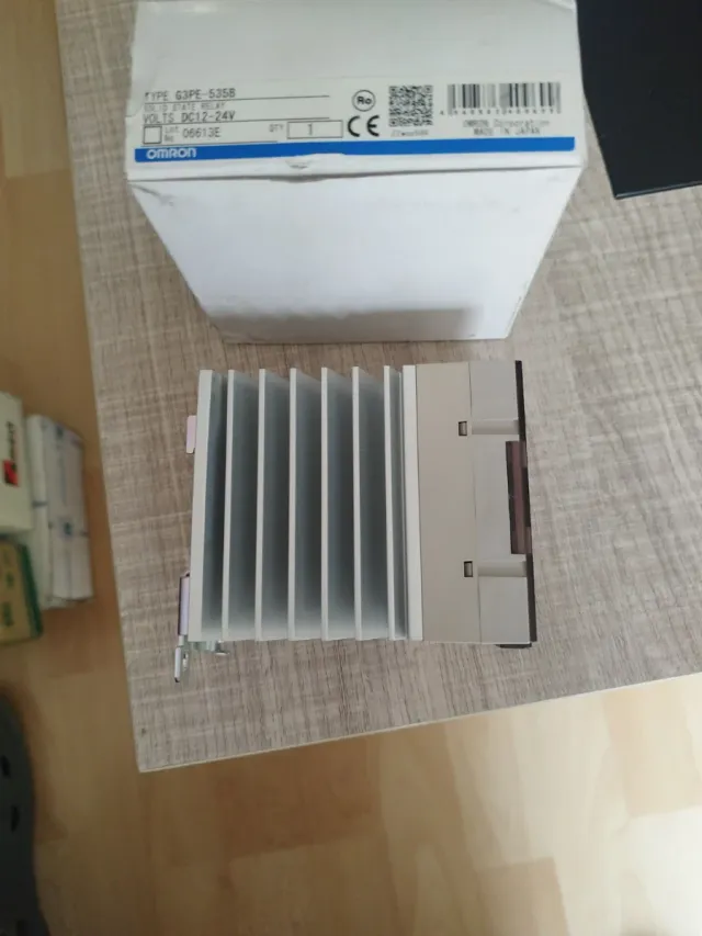 Relé Estado Sólido Omron G3PE-235B