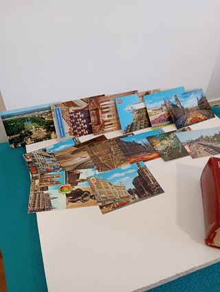  25 Guerrero del antifaz y 100 postales de Europa 