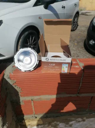 Foco LED 12W Benzoito Faure