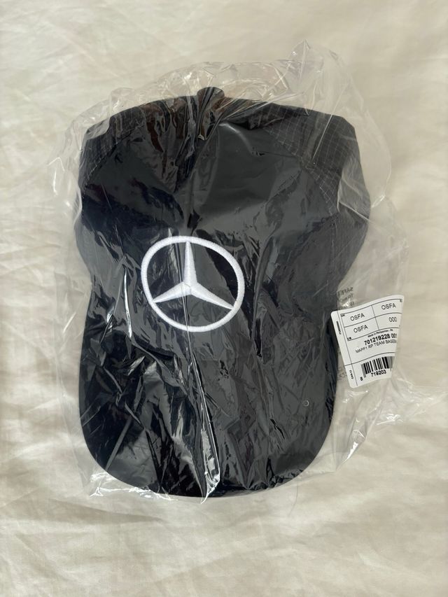 Gorra Mercedes AMG Petronas F1 Negra