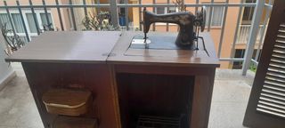 Maquina de coser antigua