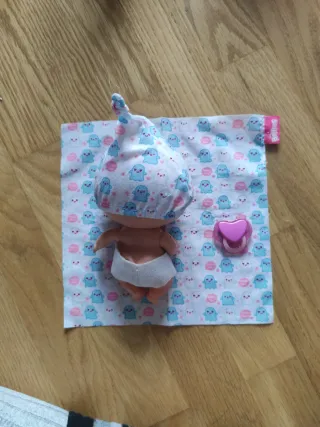 Muñeco bebé ,Bellies original