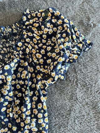 Vestido corto estampado flores