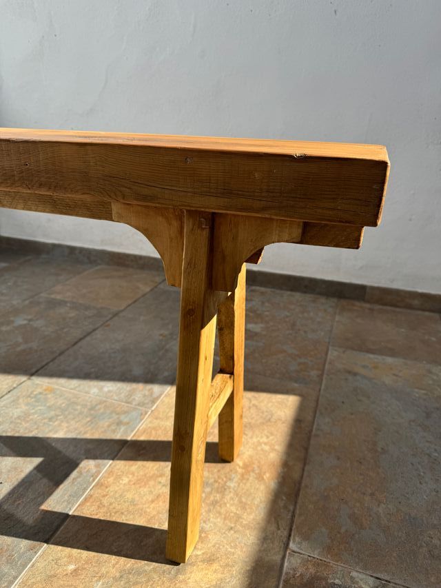 Banco rústico en madera maciza recuperada