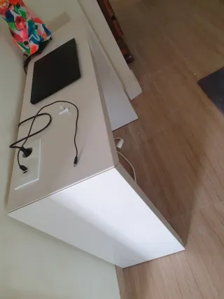 Consola/Escritorio Blanco
