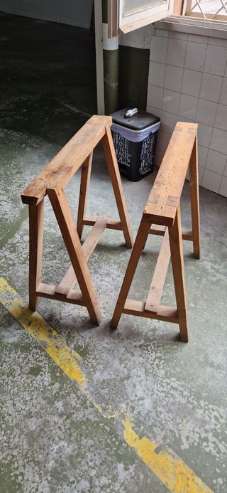 Caballetes de madera