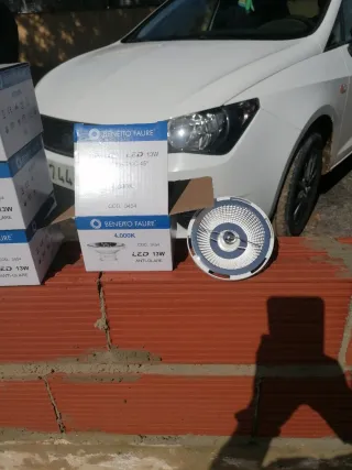 4x Focos LED 13W Beneito Faure 4000K