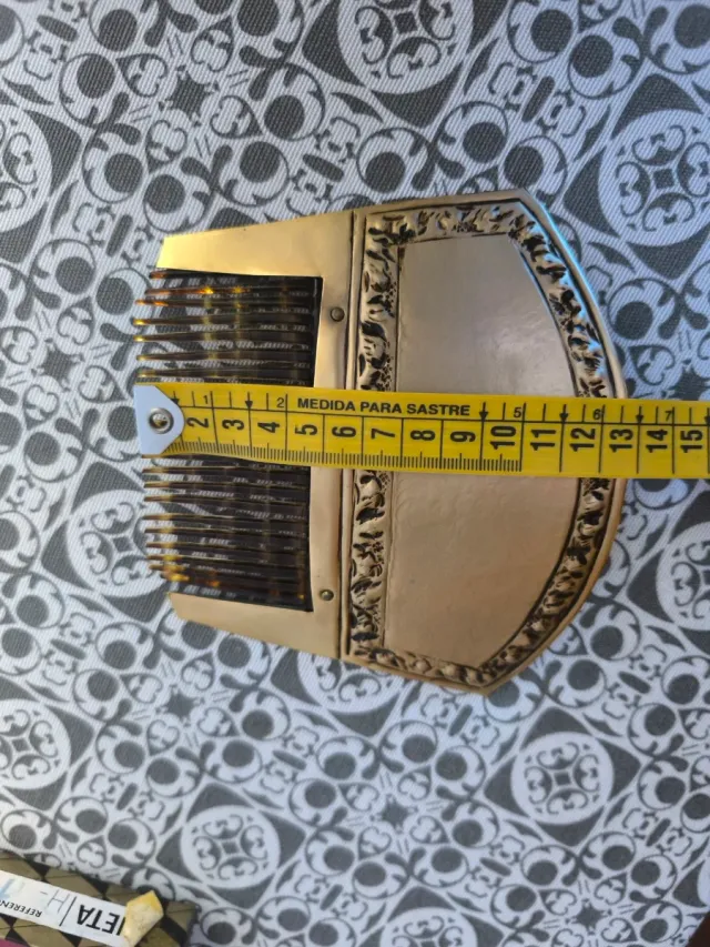 Peineta Huertana Adulta Dorada