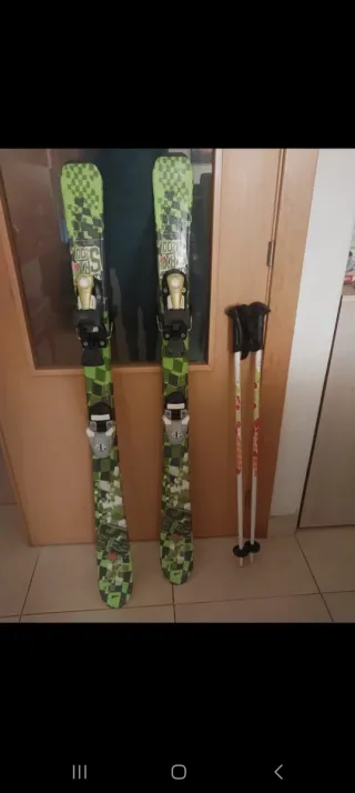 Esquís niño Wedze con bastones