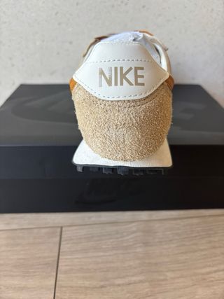 Zapatillas Nike Beige y camel