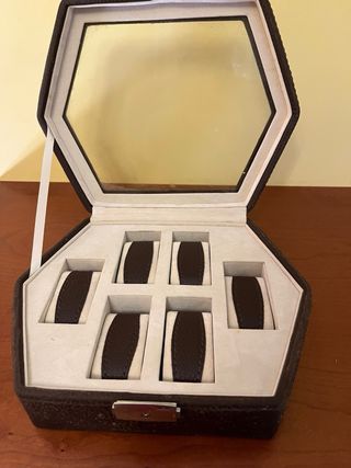Caja para 6 relojes