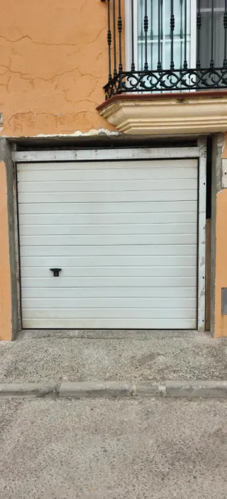 Puerta de garaje seccional 210x225 cm