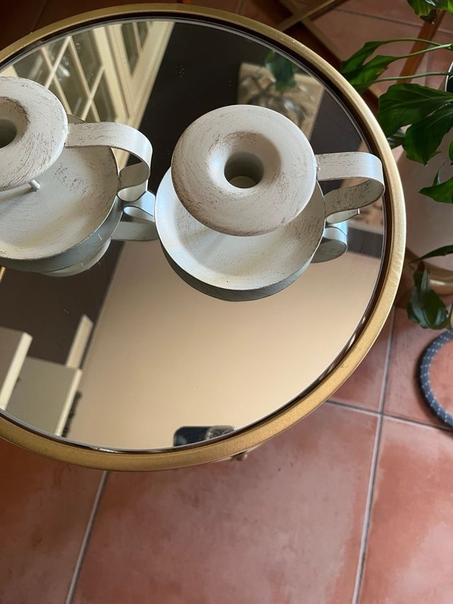 Candelabro Portavelas Metal Dorado y Blanco