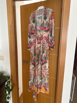 Vestido largo estampado Zara